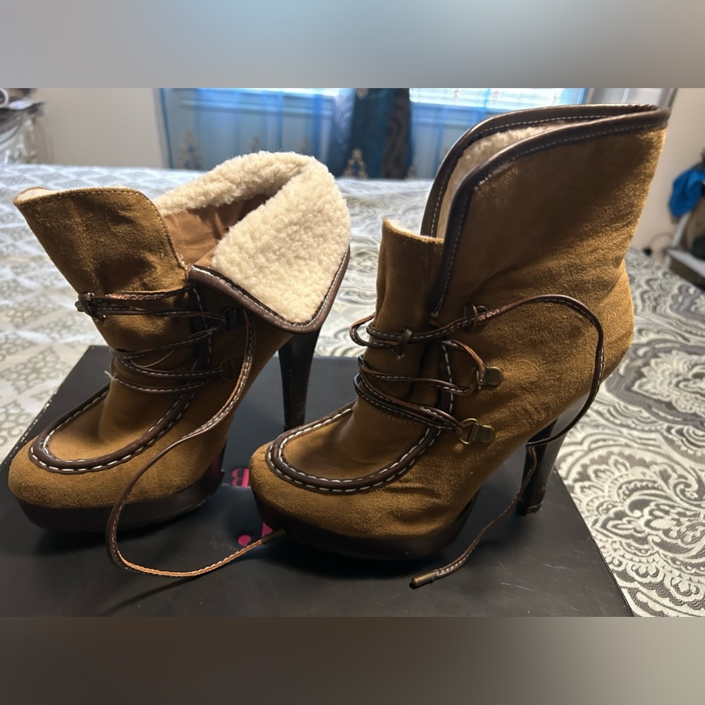Very cute woman’s booties